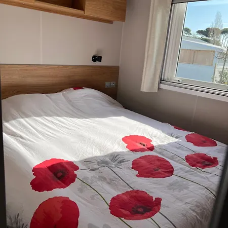 Mobil-home Cosy 6 P Climatise A A 200 M De La Dans 4 Etoiles Calme Et Familial Кемпинг Йер