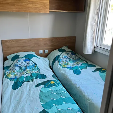 Mobil-home Cosy 6 P Climatise A A 200 M De La Dans 4 Etoiles Calme Et Familial Кемпинг *