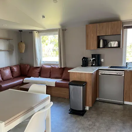 Mobil-home Cosy 6 P Climatise A A 200 M De La Dans 4 Etoiles Calme Et Familial Кемпинг Йер