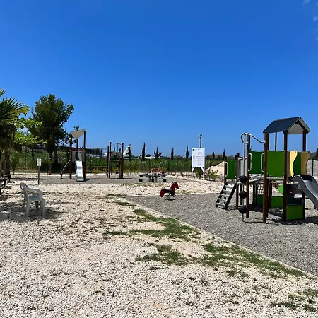 Mobil-home Cosy 6 P Climatise A A 200 M De La Dans 4 Etoiles Calme Et Familial * Йер