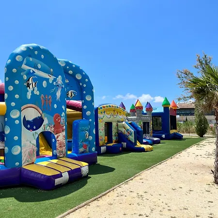 Кемпинг Mobil-home Cosy 6 P Climatise A A 200 M De La Dans 4 Etoiles Calme Et Familial