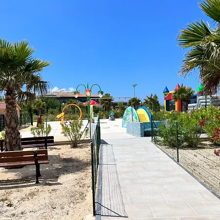 Mobil-home Cosy 6 P Climatise A A 200 M De La Dans 4 Etoiles Calme Et Familial Кемпинг Йер