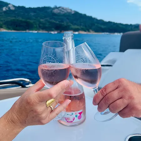 Кемпинг Mobil-home Cosy 6 P Climatise A A 200 M De La Dans 4 Etoiles Calme Et Familial Йер