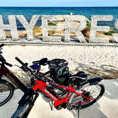 Mobil-home Cosy 6 P Climatise A A 200 M De La Dans 4 Etoiles Calme Et Familial Йер